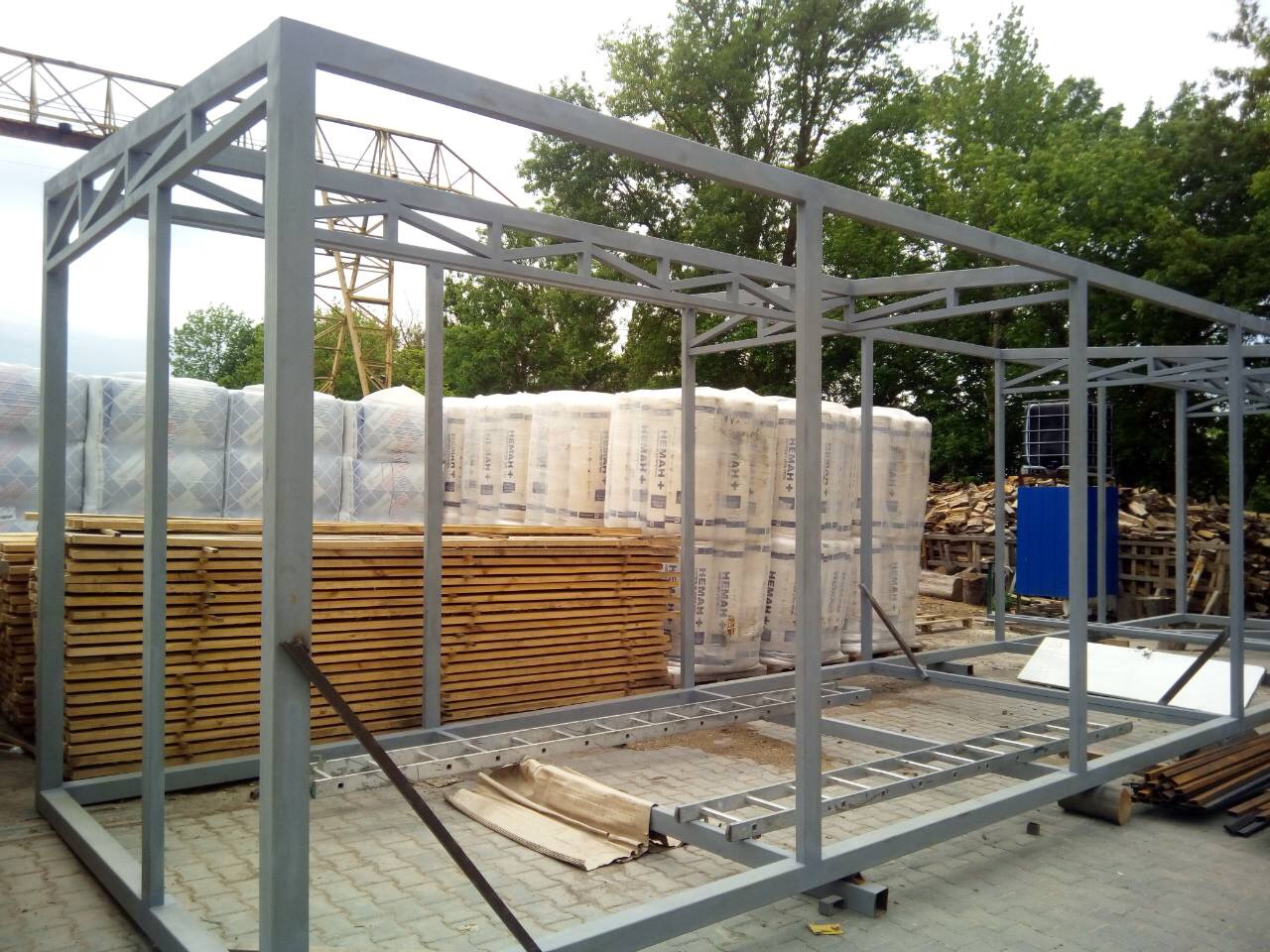 Мафи та інші металеві конструкції